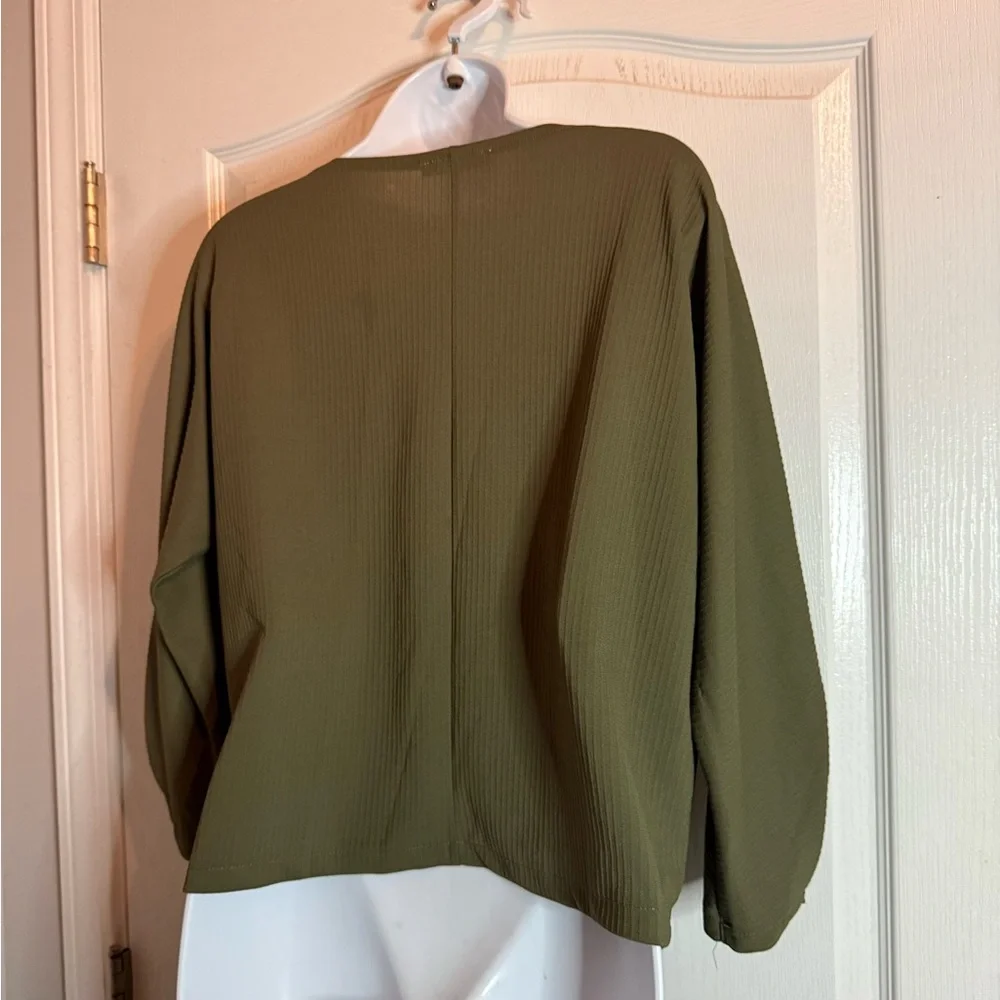 Zara Woman Ribbed Green Blouse 💚‎ - Picture 5 of 5